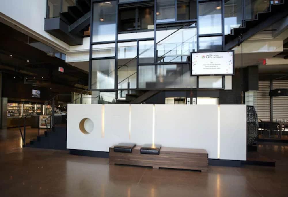 Alt Hotel Toronto Airport Місісаґа Екстер'єр фото
