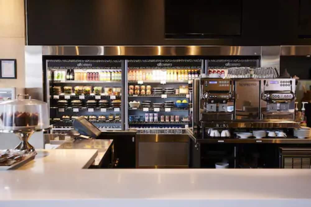 Alt Hotel Toronto Airport Місісаґа Екстер'єр фото