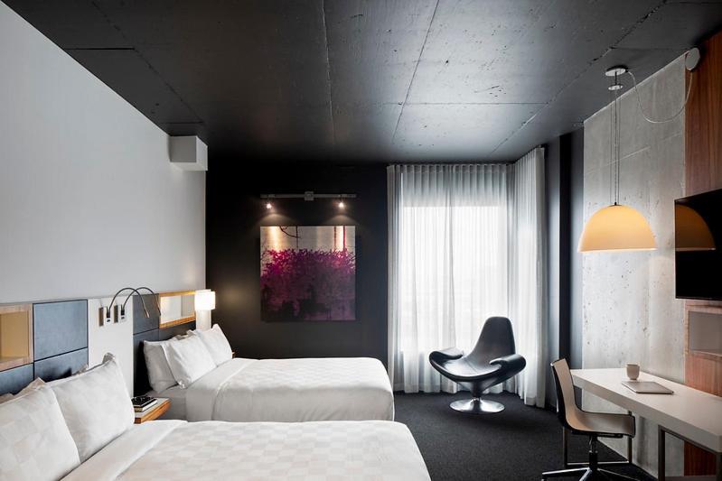Alt Hotel Toronto Airport Місісаґа Екстер'єр фото