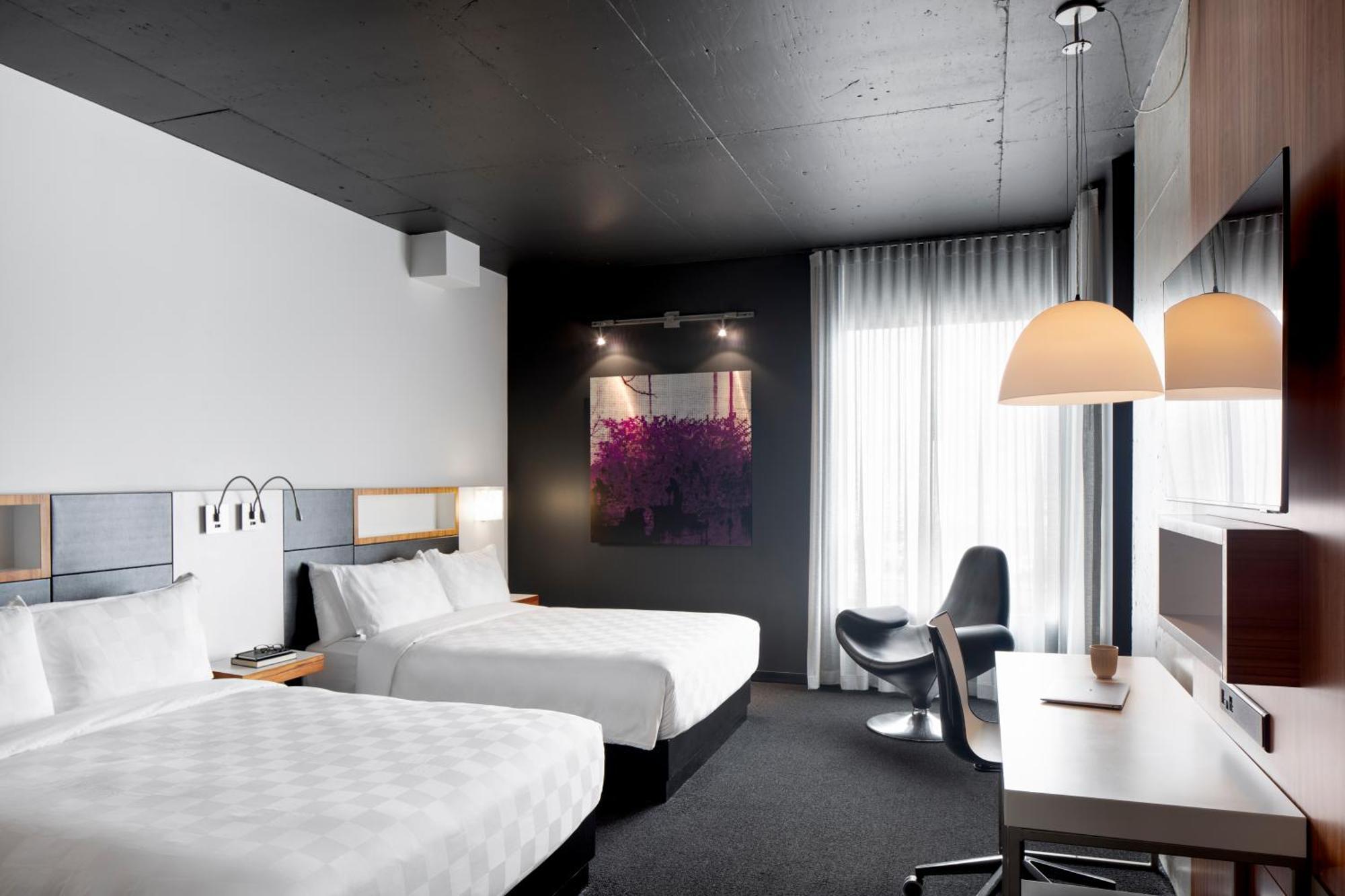 Alt Hotel Toronto Airport Місісаґа Екстер'єр фото