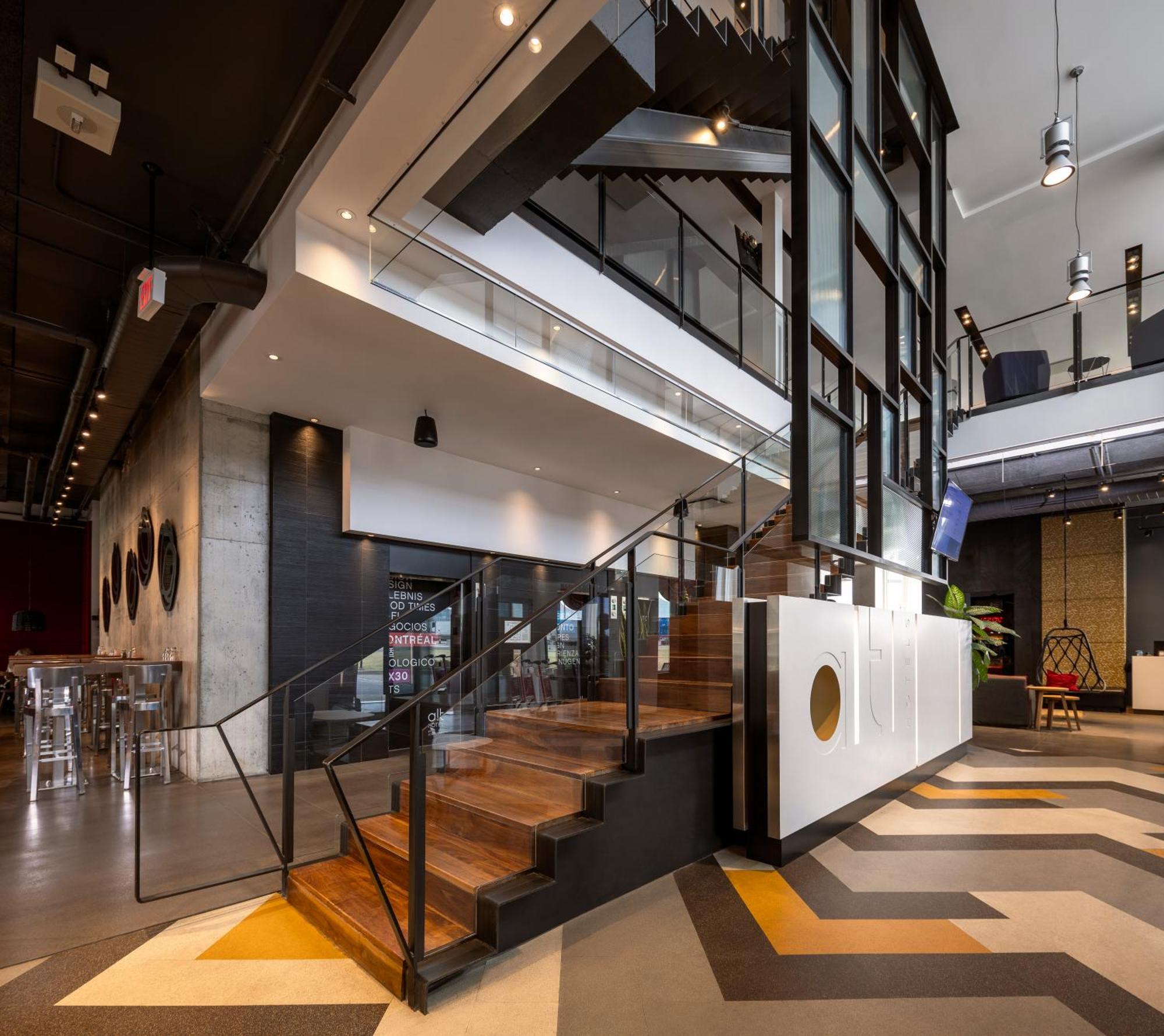 Alt Hotel Toronto Airport Місісаґа Екстер'єр фото