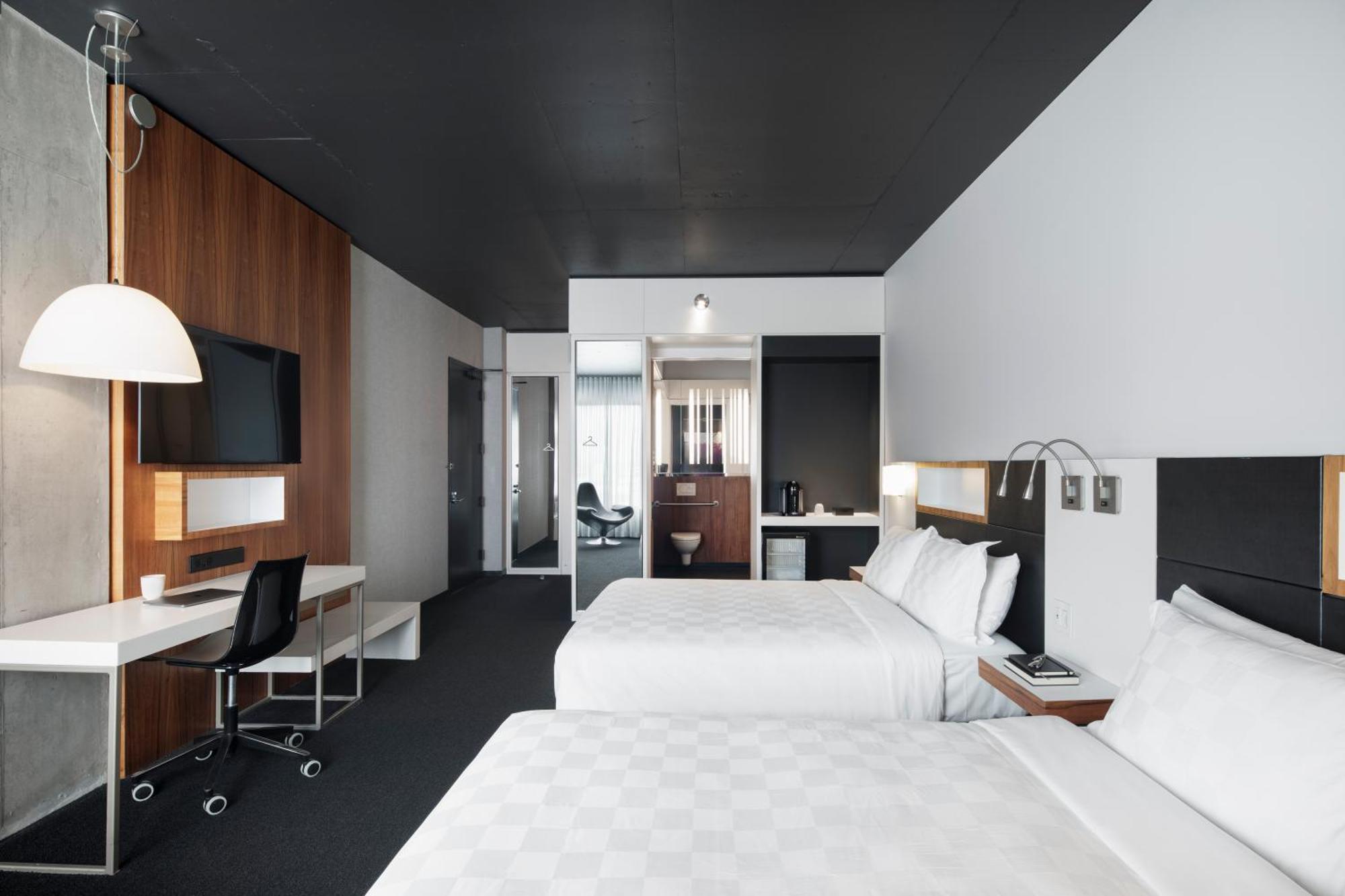 Alt Hotel Toronto Airport Місісаґа Екстер'єр фото