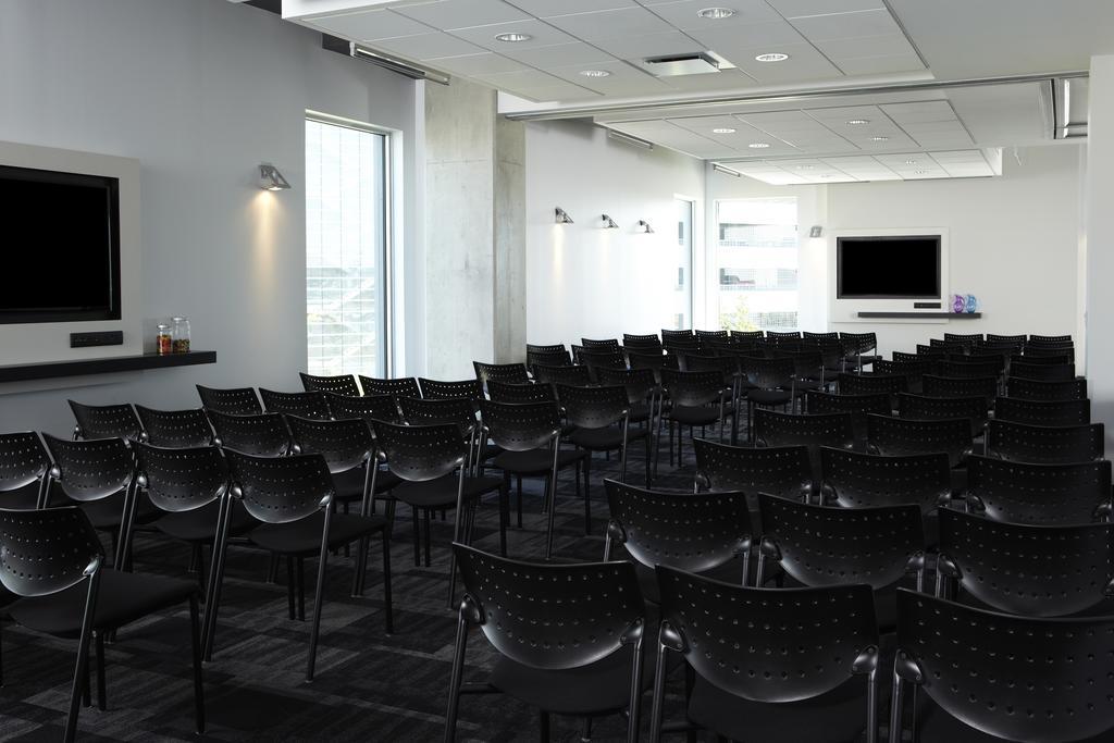 Alt Hotel Toronto Airport Місісаґа Екстер'єр фото